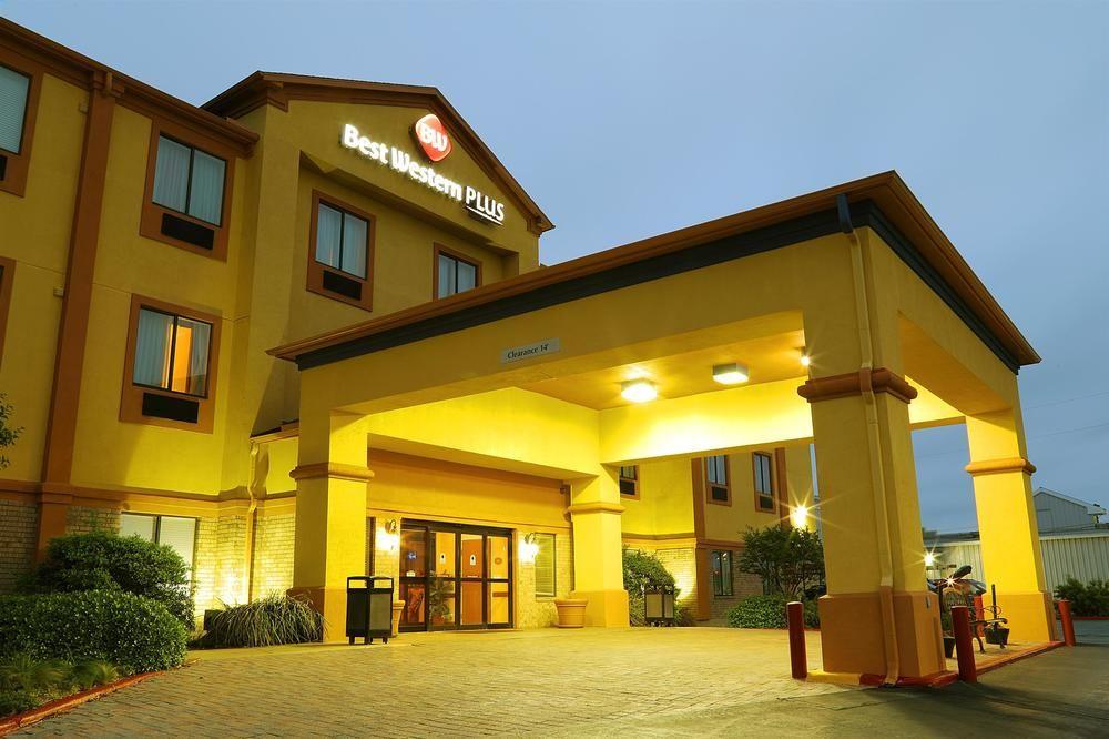 Best Western Plus Schulenburg Inn & Suites Exterior photo